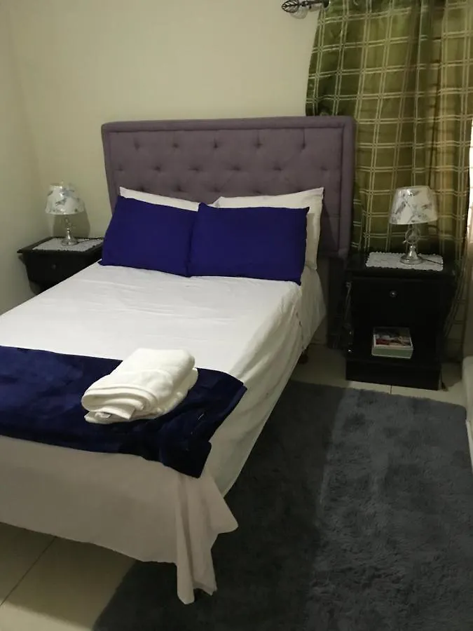 דירה Portmore Villa